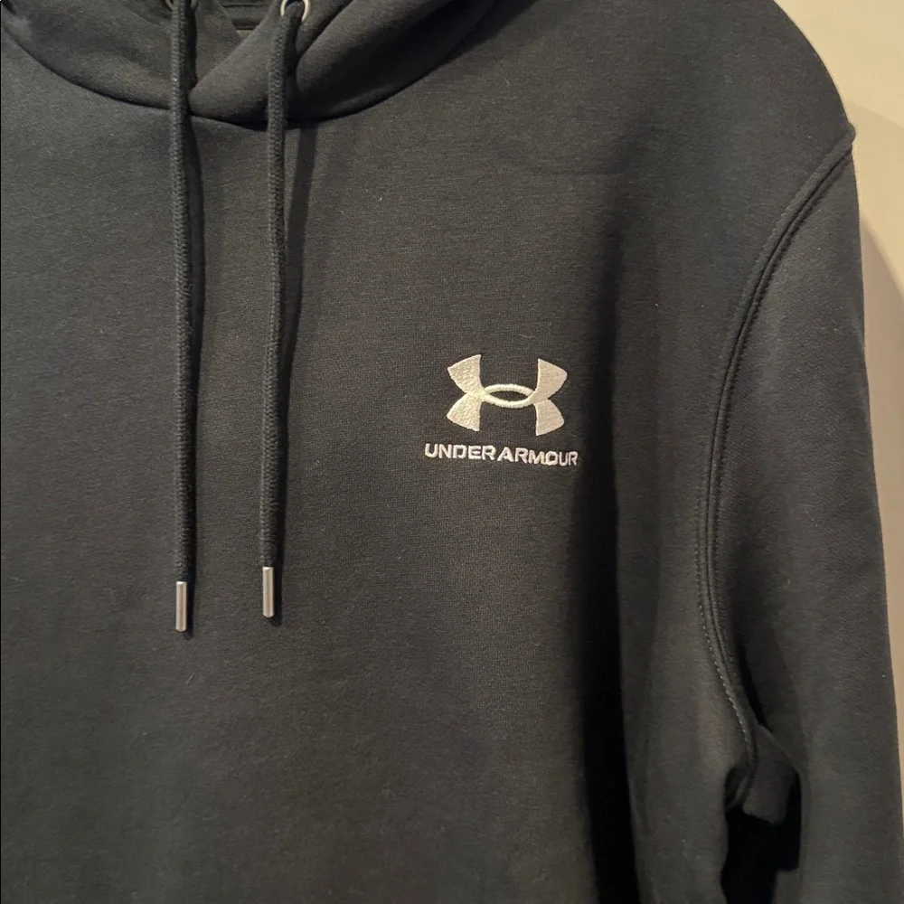 Men’s M-Under Armour Black Pullover Hoodie - Picture 2 of 5